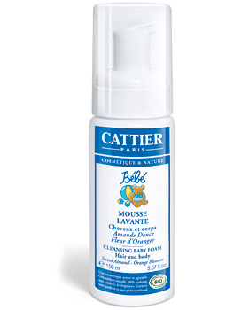 PROPERTIES Even milder because it is made without soap, Cattier Cleansing Baby Foam cleans baby’s hair and skin perfectly. Well-suited to baby’s fine hair and sensitive skin, it has an ultra-light and self-foaming texture to make bath time a fun and special moment filled with tenderness. Its formula enriched with wheat proteins and sweet almond oil leaves the skin feeling soft and comfortable, and envelops baby in the soothing fragrance of orange blossom water. MAIN ACTIVE INGREDIENTS Organic Orange blossom flower water, Glycerine (vegetable), Wheat proteins, Organic sweet almond oil CATTIERs guarantee: Not tested on animals. Non-polluting and recyclable packaging. No PEG. No synthetic fragrance. No synthetic colouring agent. No GMO. No phenoxyethanol. No paraben. No unauthorised synthetic preservative. No silicone. No petrochemical ingredients.